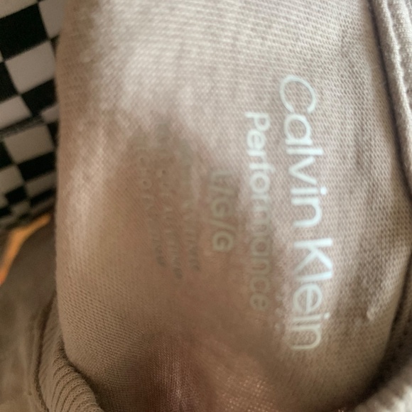 Calvin Klein Performance Logo Cropped Shirt - Picture 4 of 7